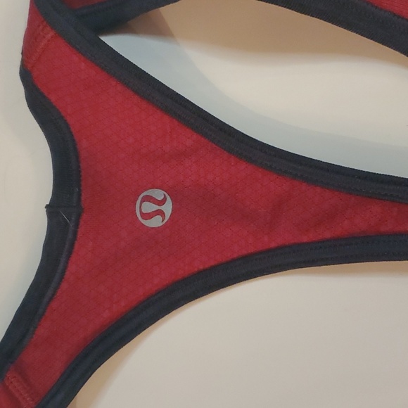 FINAL PRICE #293 Lululemon tank t884 size 4 - Picture 6 of 6